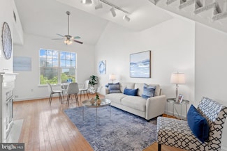 1625 International Dr Unit 402, McLean, VA 22102