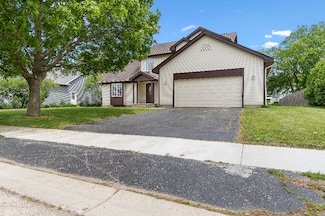 933 Tralee Ct, Gurnee, IL 60031