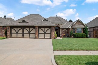 505 SW 28th St, Moore, OK 73160