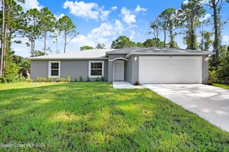 459 Oakleaf St SW, Palm Bay, FL 32908