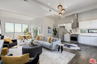 1223 Larrabee St Unit 7, West Hollywood, CA 90069