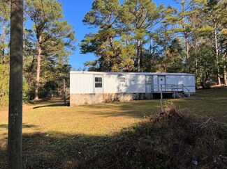 138 Live Oak Ln, Quincy, FL 32351