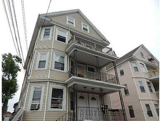 64 Marion Ave N, Providence, RI 02905