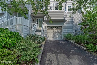 105 Geranium Ct, Toms River, NJ 08753