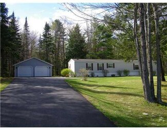 831 Middle Rd, Sabattus, ME 04280