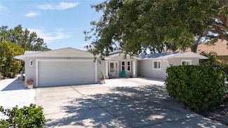 417 Park Lane Dr, Venice, FL 34285