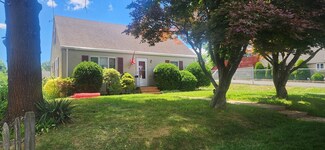 303 Kennedy St, Fall River, MA 02721