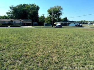 5319 N Norfolk, Tulsa, OK 74126