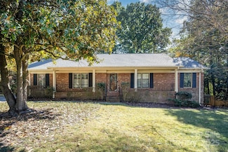 7806 Snowden Ln, Charlotte, NC 28270