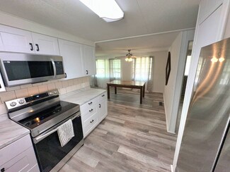 601 Starkey Rd Unit 132, Largo, FL 33771