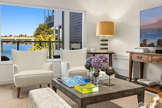 2500 Canterbury Ln E Unit 302, Seattle, WA 98112