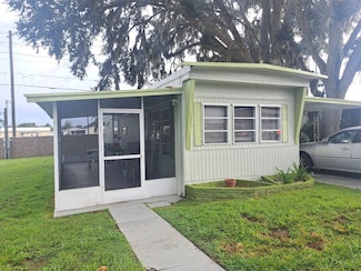 39624 Calamanda Ave, Zephyrhills, FL 33542