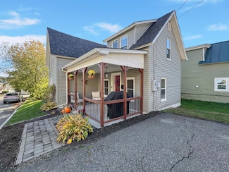 10 Clark St, Lebanon, NH 03766