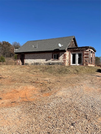 15701 Mountain View Dr, Noble, OK 73068