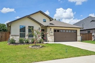 1067 Lake Trail Dr, Little Elm, TX 75068