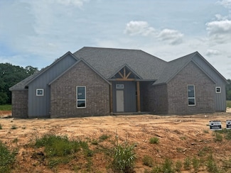 1005 Ronnie Ct, Springtown, TX 76082