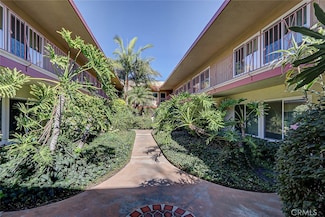 819 E 4th St Unit 11, Long Beach, CA 90802