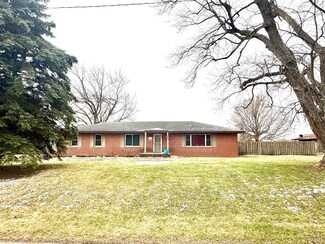201 W Walnut St, Kempton, IN 46049