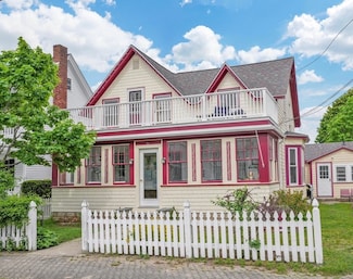 11 Central Ave, Wareham, MA 02571