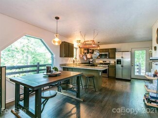 232 Ladson Spring Trail, Mills River, NC 28759