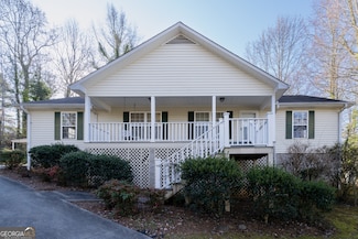 266 Short Ave, Cornelia, GA 30531