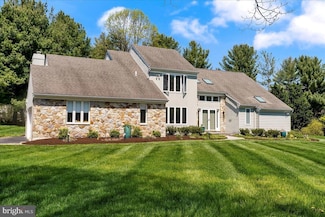117 Willow Glen Dr, Kennett Square, PA 19348