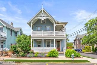 91 Cookman Ave, Ocean Grove, NJ 07756