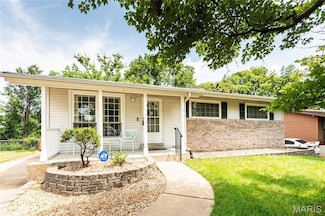 10411 Antrim Dr, Saint Louis, MO 63123