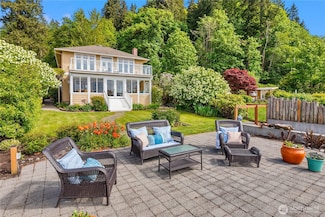 14010 SW Bates Rd, Vashon, WA 98070