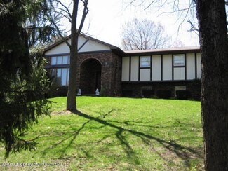 2 Old Mill Rd, Jermyn, PA 18433