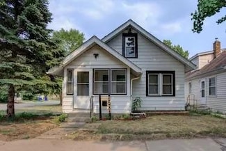 1258 Farrington St, Saint Paul, MN 55117