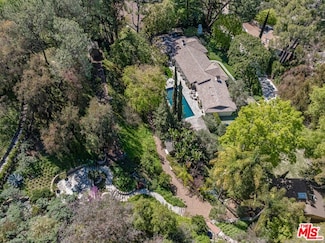 2854 Roscomare Rd, Los Angeles, CA 90077