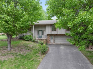 14112 Frontier Ln, Burnsville, MN 55337