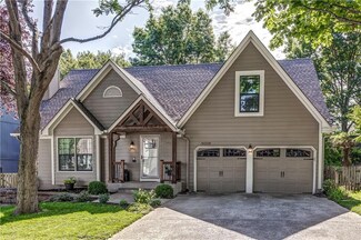 8009 Lakeview Ave, Lenexa, KS 66219
