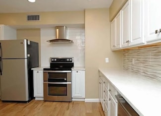 2700 Bellefontaine St Unit A31-32, Houston, TX 77025