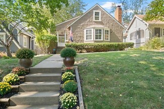 6150 Kenwood Ave, Kansas City, MO 64110