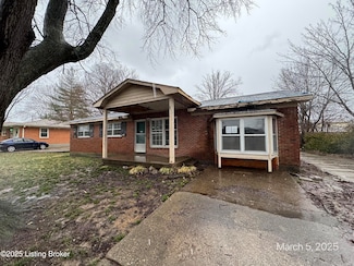 6205 Manse Dr, Louisville, KY 40258