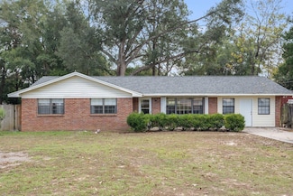 132 Phillips Dr, Crestview, FL 32536