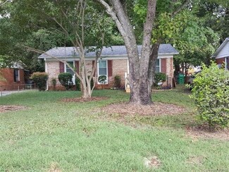 1100 Lewiston Ave, Charlotte, NC 28208