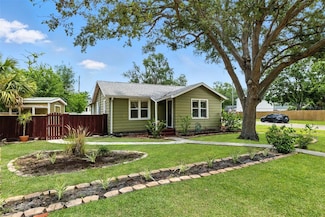 6301 Hobson St NE, Saint Petersburg, FL 33702