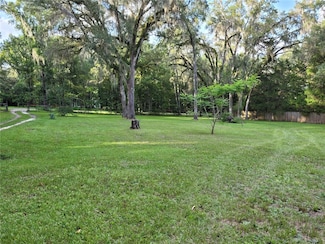 1795 W Thumper Dr, Citrus Springs, FL 34434