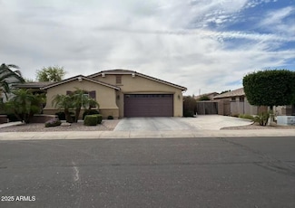 2585 E Carob Dr, Gilbert, AZ 85298