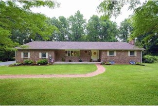 2658 Hill Rd, Reading, PA 19606