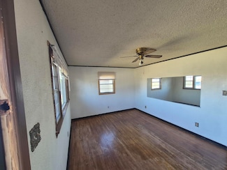 317 76th St, Lubbock, TX 79404