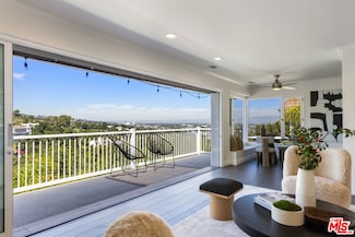 3819 Sunswept Dr, Studio City, CA 91604