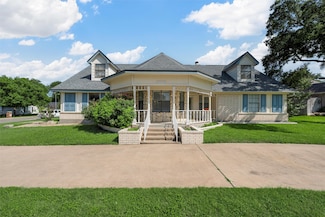 3230 Village Park Dr, Waco, TX 76708