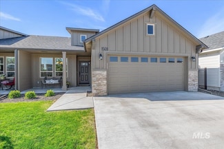 1501 W Woodchest St, Meridian, ID 83646