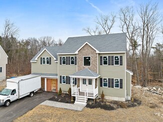 32 Heritage Ct, Brockton, MA 02302