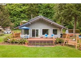 71690 Northshore Dr, Birkenfeld, OR 97016