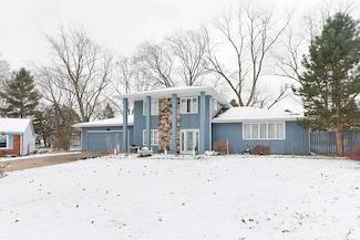 6244 Regent Ct, South Bend, IN 46614